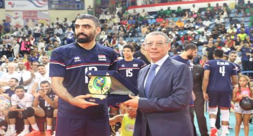 بعد تتويج طائرة مصر بإفريقيا.. أحمد صلاح يعلن اعتزاله دوليا